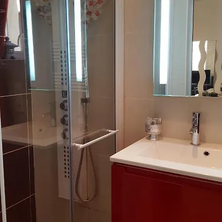 Daire Meuble De 25m² Proche De La Aubais