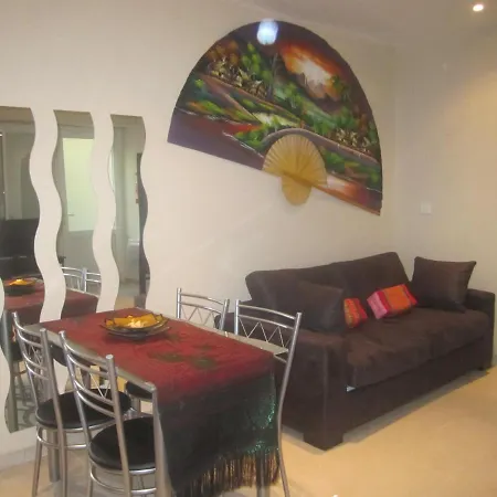 Meuble De 25m² Proche De La