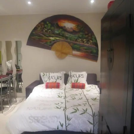 Meuble De 25m² Proche De La Apartment