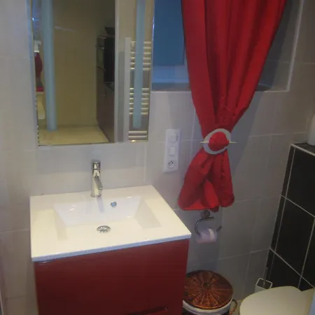 Daire Meuble De 25m² Proche De La Aubais